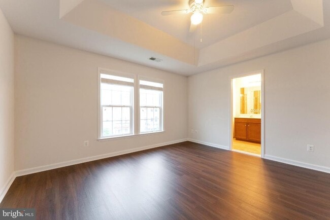 Building Photo - 25120 Sweet Myrtle Square