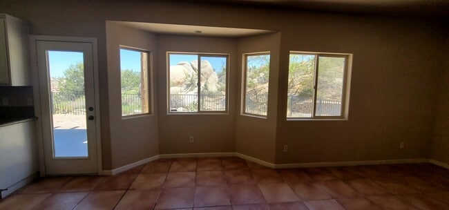 Building Photo - 6231 Mirlo Rd