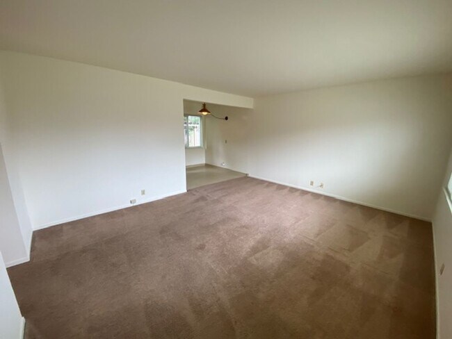 Building Photo - 306 Lobos Ave