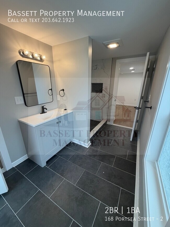 Building Photo - 168 Portsea St