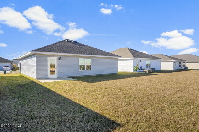 Building Photo - 5033 Rivergrass Dr