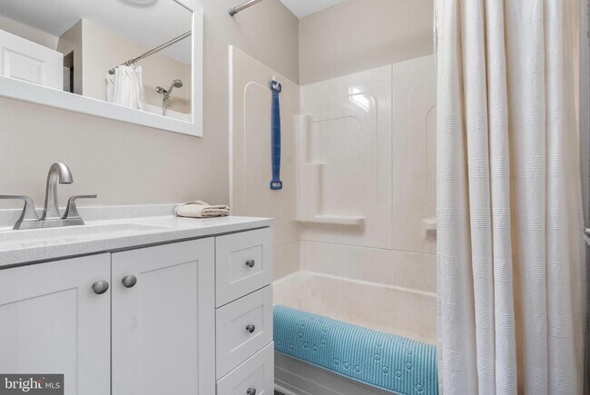 Building Photo - 236 Chippewa Trail