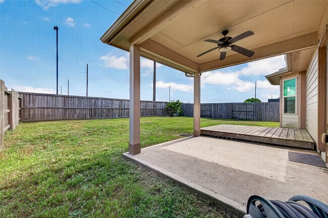 Building Photo - 26602 Yukon Straight Dr