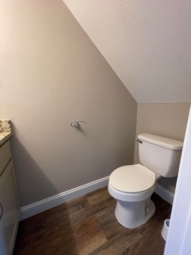 Building Photo - 702 Terrance Ct