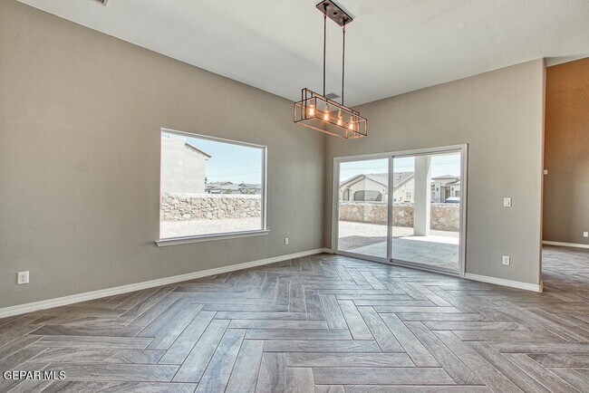 Building Photo - 14945 Tierra Haven Ave