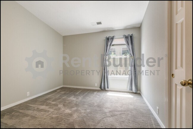 Building Photo - ***ARRIVING SOON*** CALL US TODAY AT (505)...