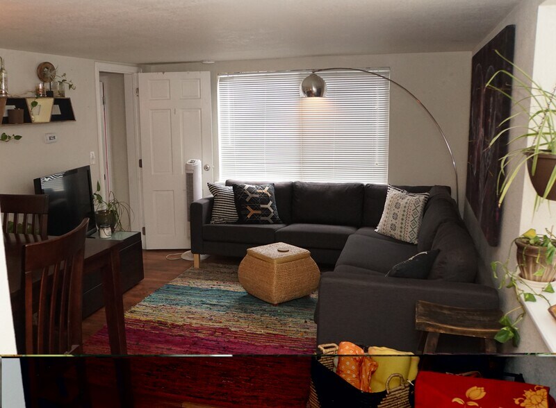 Building Photo - 7 5th Ave