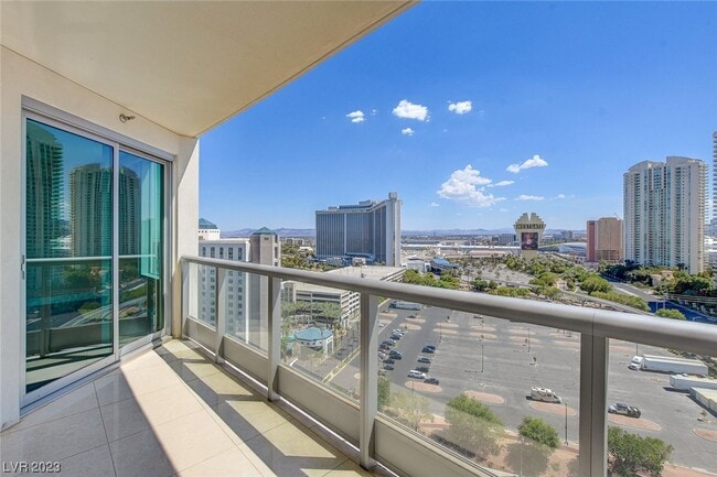 Building Photo - 222 Karen Ave