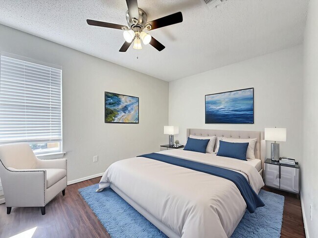 Building Photo - 425 SW Thomas St