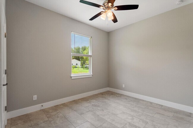 Building Photo - 2354 Littlefield Ln