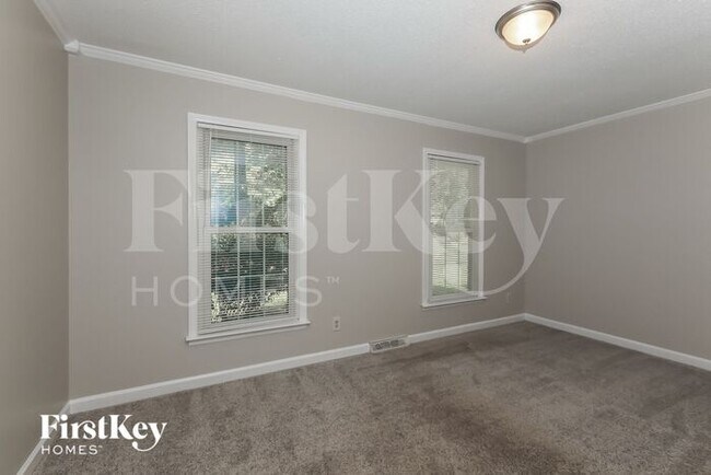 Building Photo - 10018 Mountain Apple Dr