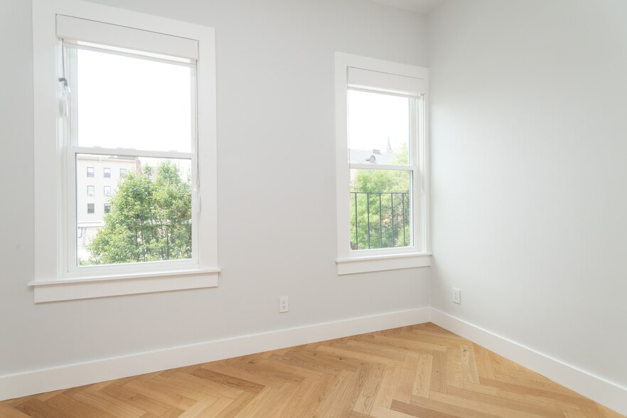 Building Photo - 461 Massachusetts Ave