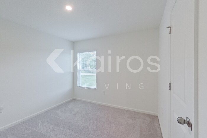 Building Photo - 8475 W 98th Ave