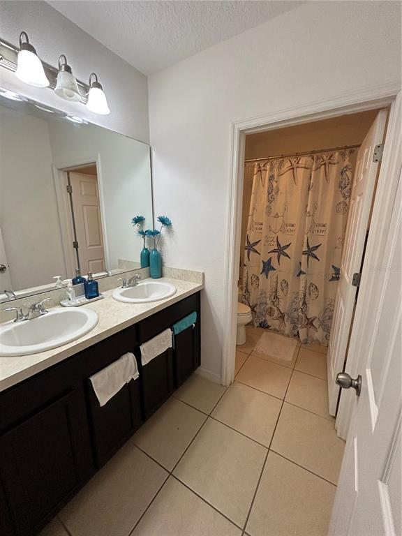 Building Photo - 9213 Halsey Dr