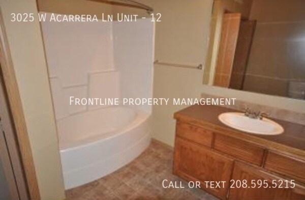 Building Photo - 3025 W Acarrera Ln