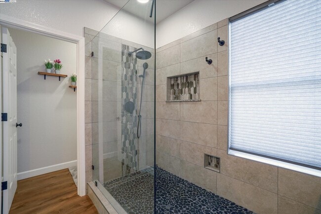 Building Photo - 5884 Cedarwood Cmn