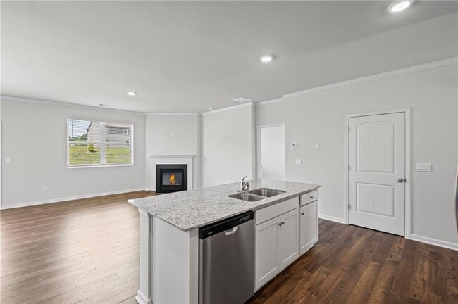 Building Photo - 61 Grv Spgs Ct
