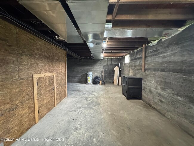 Building Photo - 568 Old Plank Rd