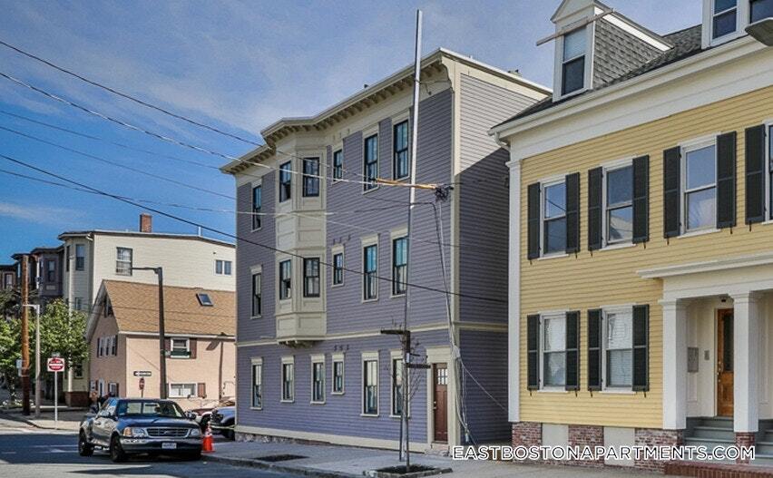 Building Photo - 178 Brooks St