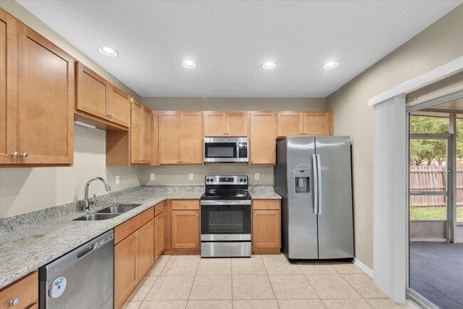 Building Photo - Updated 4BR with Bonus Room in Riverview!