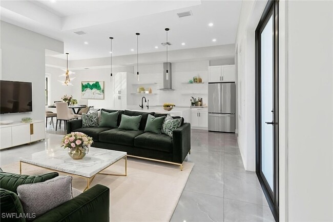 Building Photo - 2740 35th Ave NE