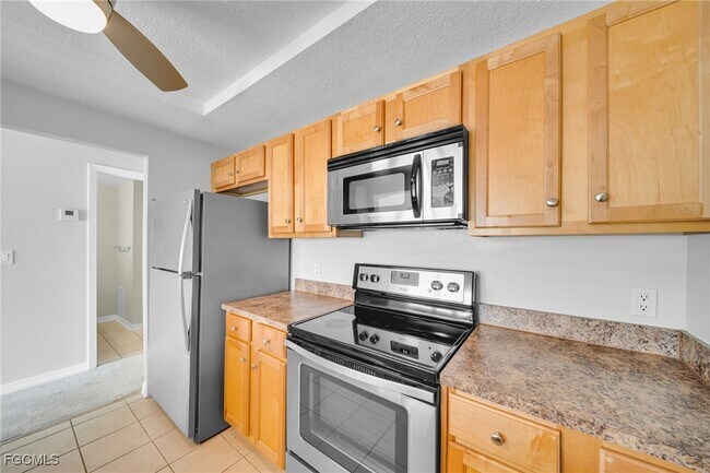 Building Photo - 3338 N Key Dr