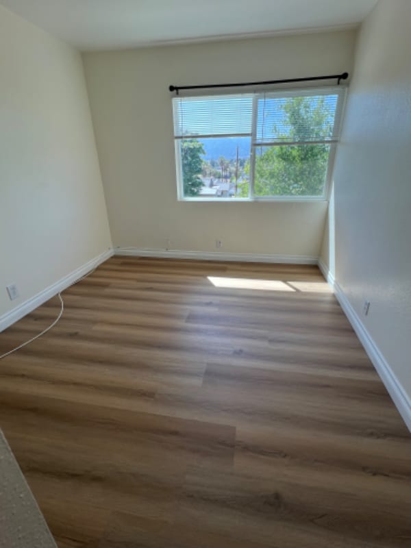 Building Photo - 249 E Graham Ave