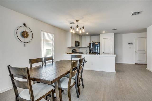 Building Photo - 3201 Tarpan Ct