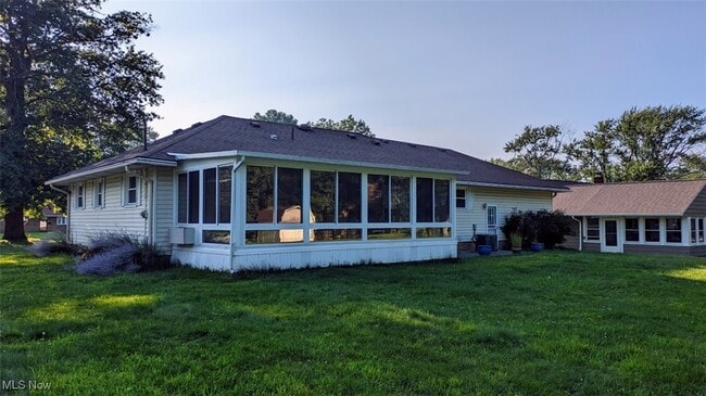 Building Photo - 523 Harris Rd
