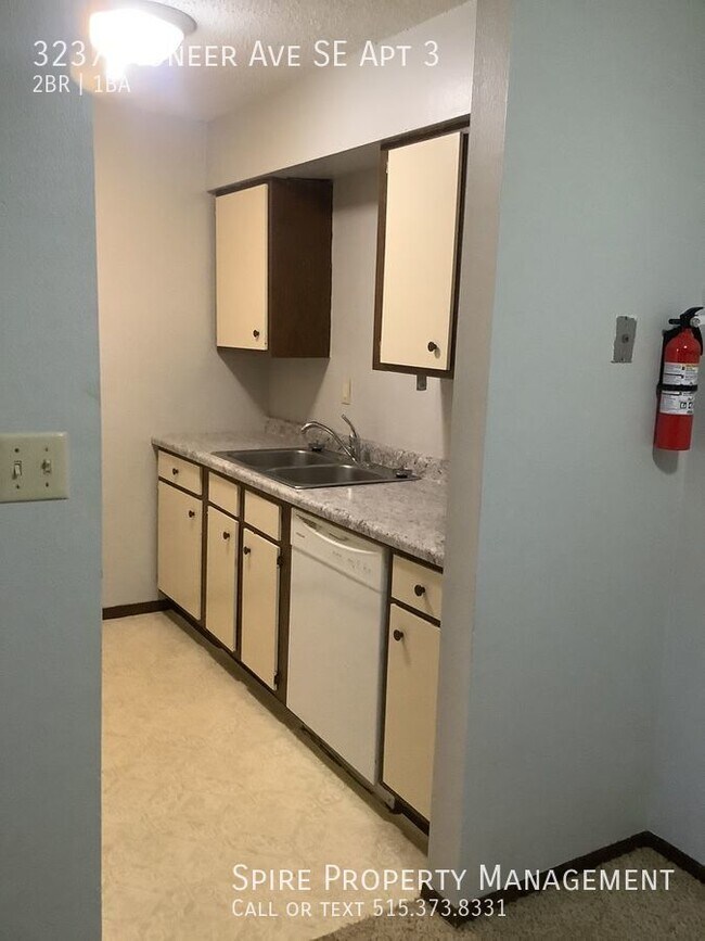 Building Photo - Rustic Ridge 2 Bedroom Apartment Water Paid