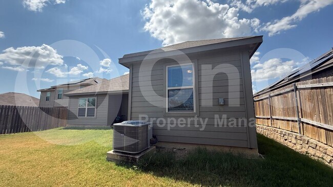 Building Photo - 705 Juneberry Dr
