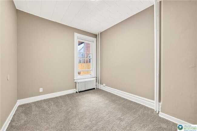 Building Photo - 519 N 6th St