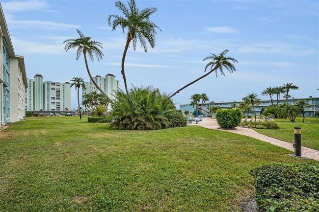 Building Photo - 300 64th Ave