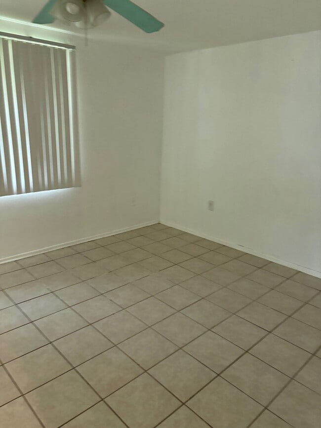 Building Photo - 12411 Partridge Hill Row