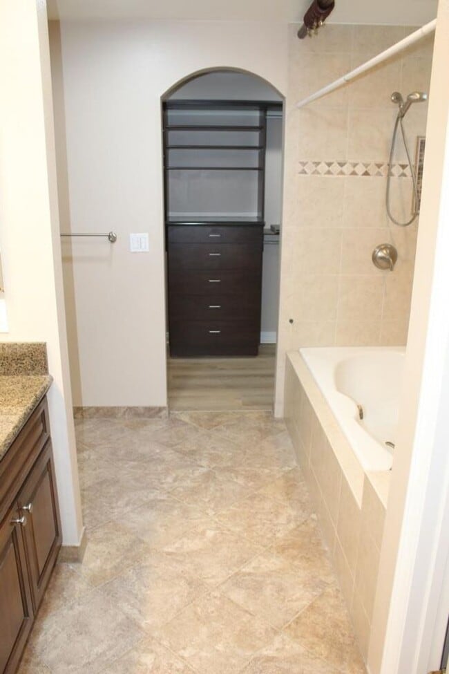 Building Photo - 3Bed/2Bath Upgraded Home off Mira Mesa Blvd~ Lepus