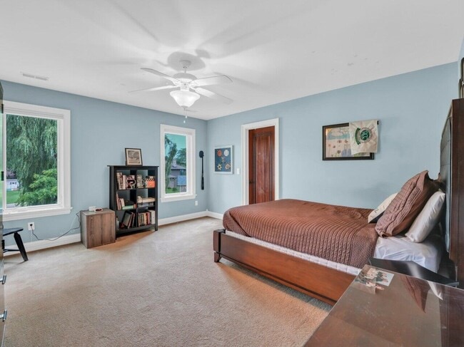 Building Photo - 106 Michigan Ct