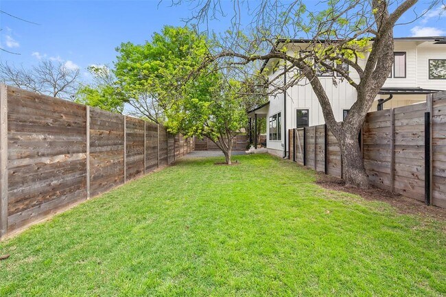 Building Photo - 1504 Ruth Ave