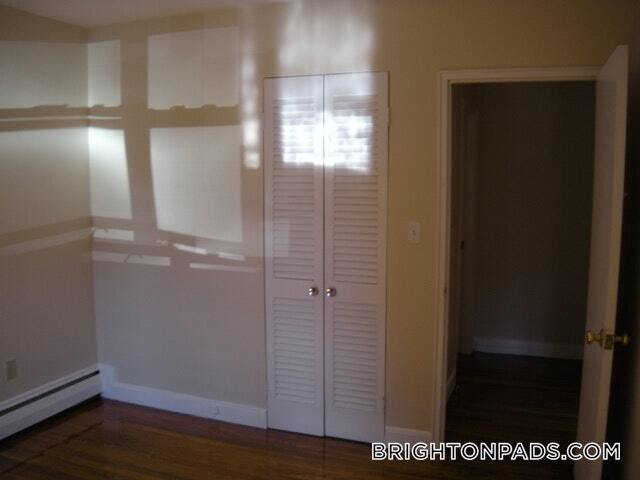 Building Photo - 65 Chiswick Rd