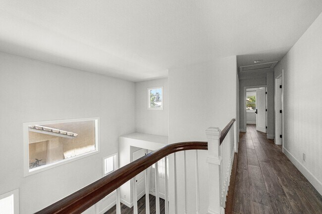 Building Photo - 39535 Oak Cir