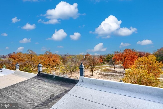 Building Photo - 2630 E Baltimore St