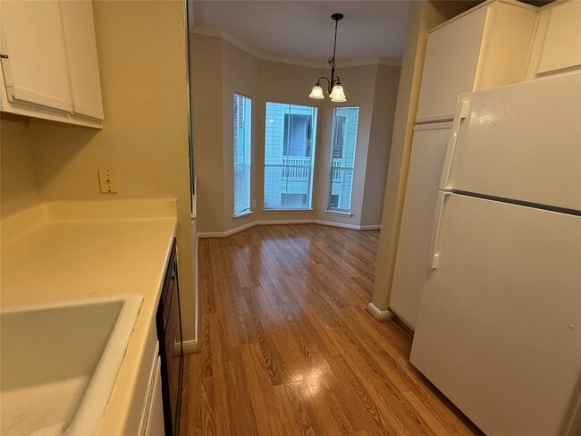 Building Photo - 1330 Old Spanish Trl