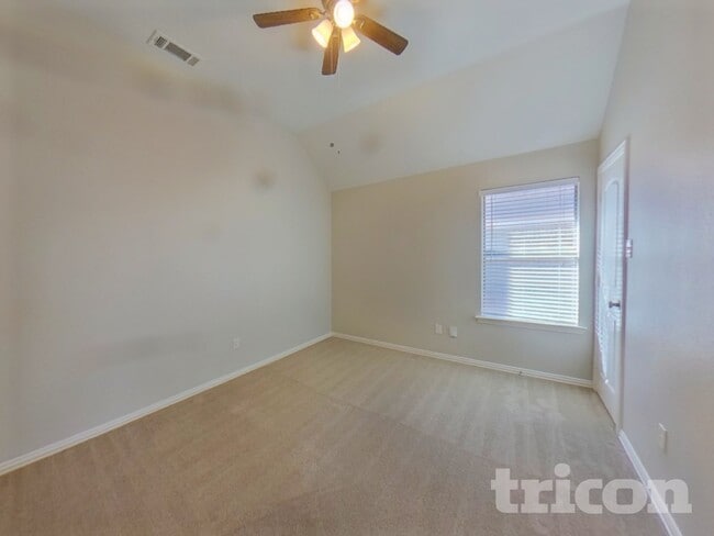 Building Photo - 129 Muirfield Dr