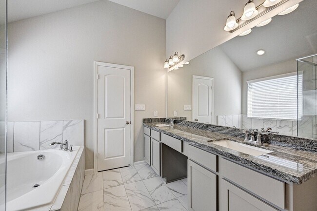 Building Photo - 1918 Kirby Landing Dr