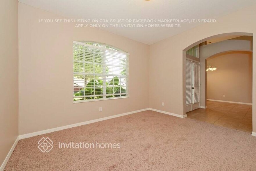 Building Photo - 204 Ronja Ln