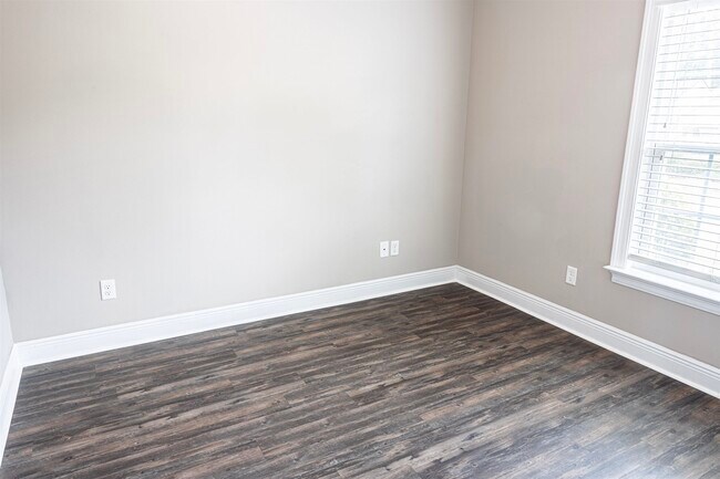 Building Photo - 2475 Tippecanoe Ridge