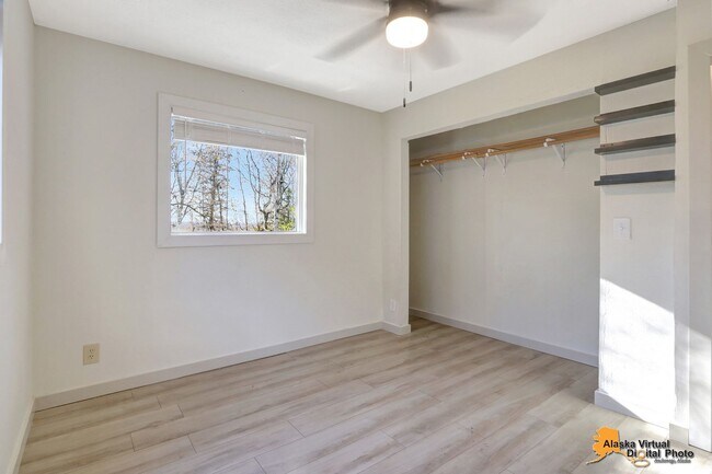 Building Photo - Eagle River Gem