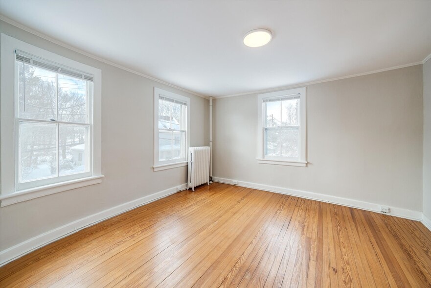 Building Photo - 6 Orchard St