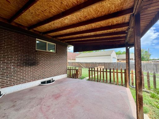 Building Photo - Spacious 4 bedroom home in Westminster! Av...