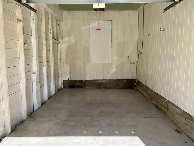 Building Photo - 3225 Knox St