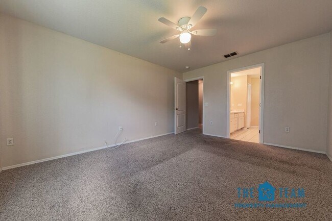 Building Photo - 515 Terranova Cir